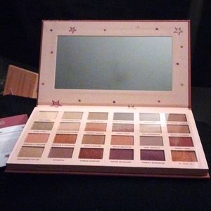 NEW!! Ciaté LONDON I am a woman what's your super power eyeshadow palette